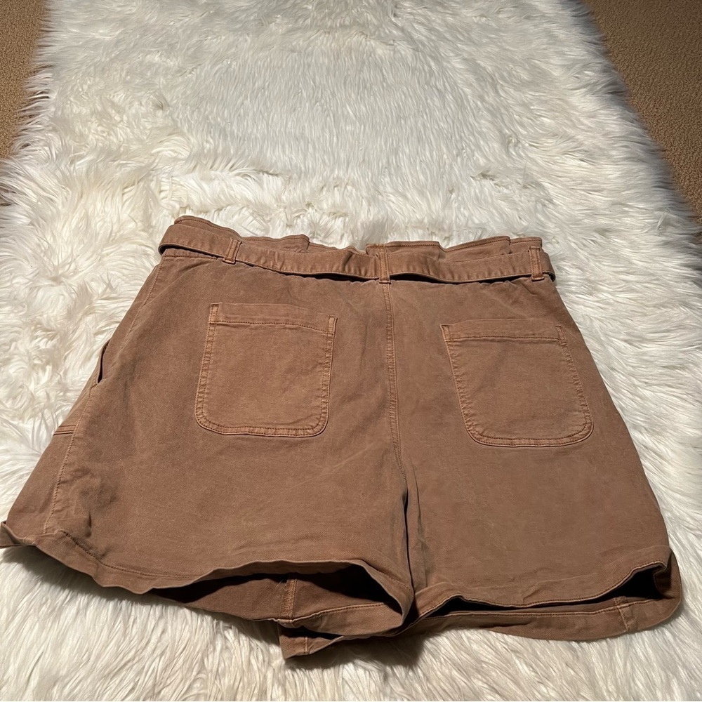 Loft Cuffed Paperbag High Waisted Twill Shorts Tan XL - Picture 6 of 10